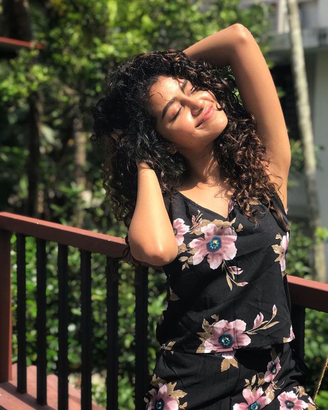 August 25th Actress Instagram Pics